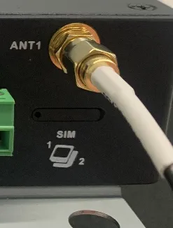 EC312 antenna interface and indicators