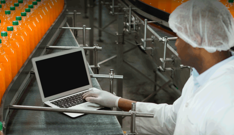 Automated Beverage Production Line with IG series IoT Edge Gateway