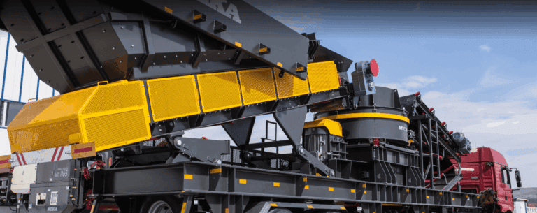 VG710-H telematics device monitoring industrial crushers with real-time diagnostics and interfaces