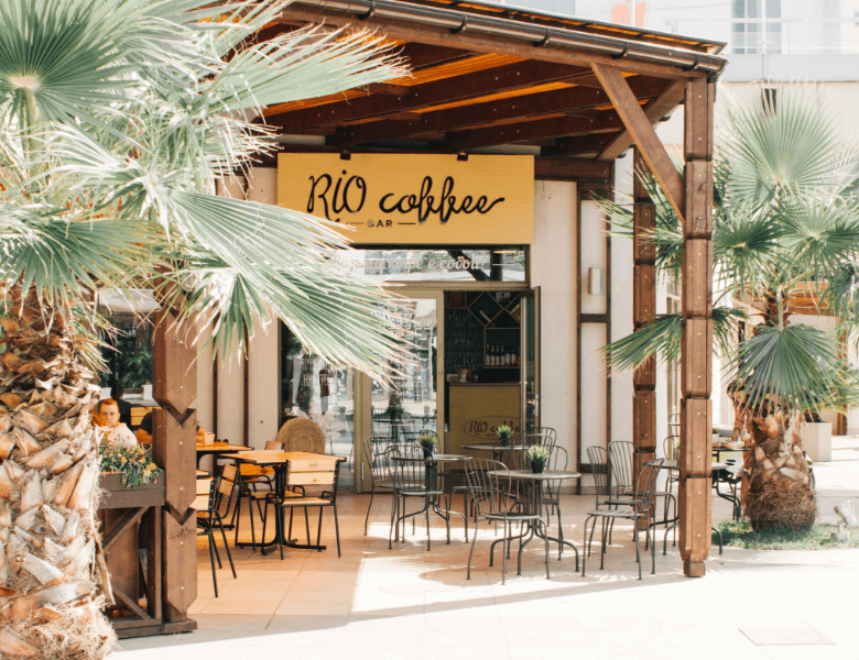 elevating-café-experience with-5g-fwa-banner-m