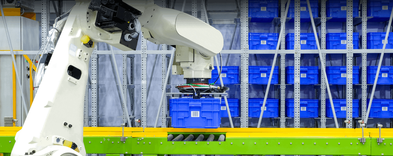 Industrial robot monitored via IG502 IoT gateway for remote diagnostics