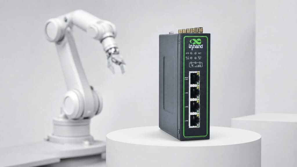 Routeur industriel IR624 5G avec ports d'antenne, présenté lors de l'annonce de l'adhésion à ITxPT.