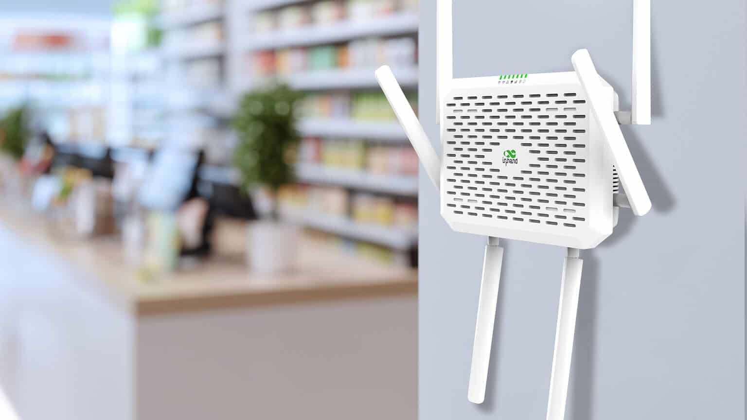 Vue de face du routeur FWA12 d'InHand Networks permettant la connectivité 5G multisite