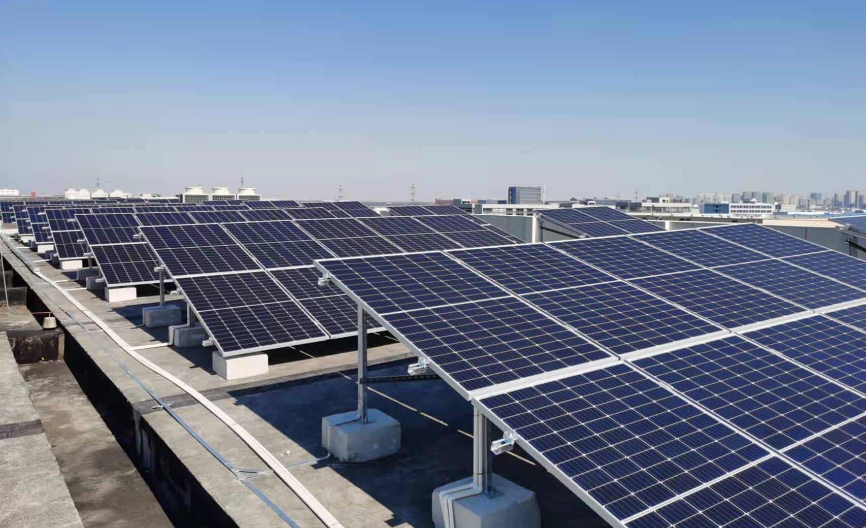 InHand Networks'ün yeni güneş paneli karbon ayak izini azaltıyor.