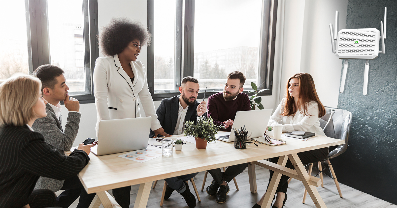 Redes preparadas para empresas del enrutador FWA12 5G